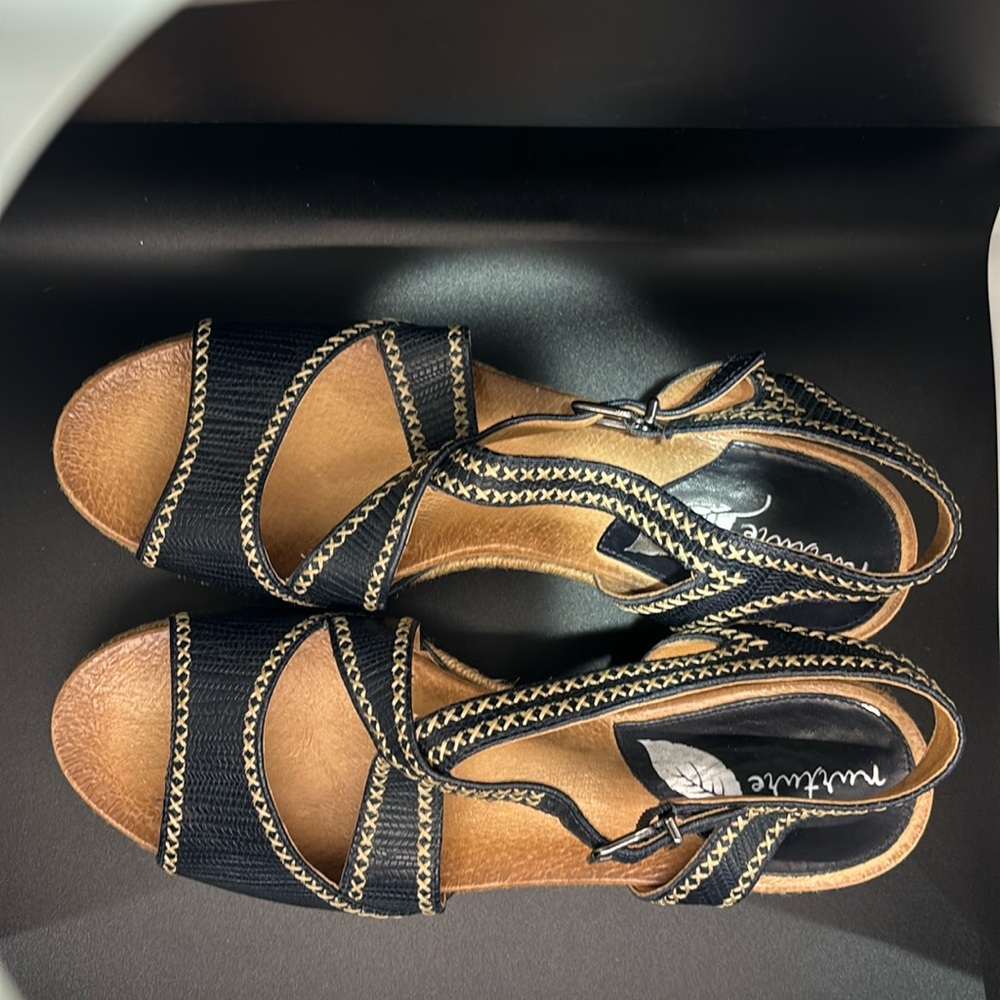 Nuture Leather Cork Wedge Sandal Blue with Tan Stitching Size 9.5